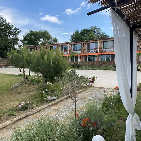 מלון Surf פרימורסקו